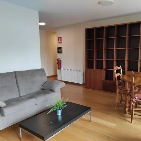 Apartment Figueras 3 *